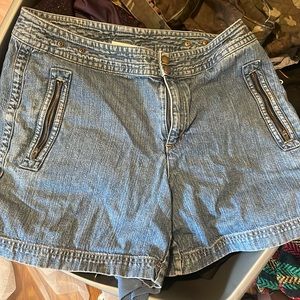 Super cute shorts